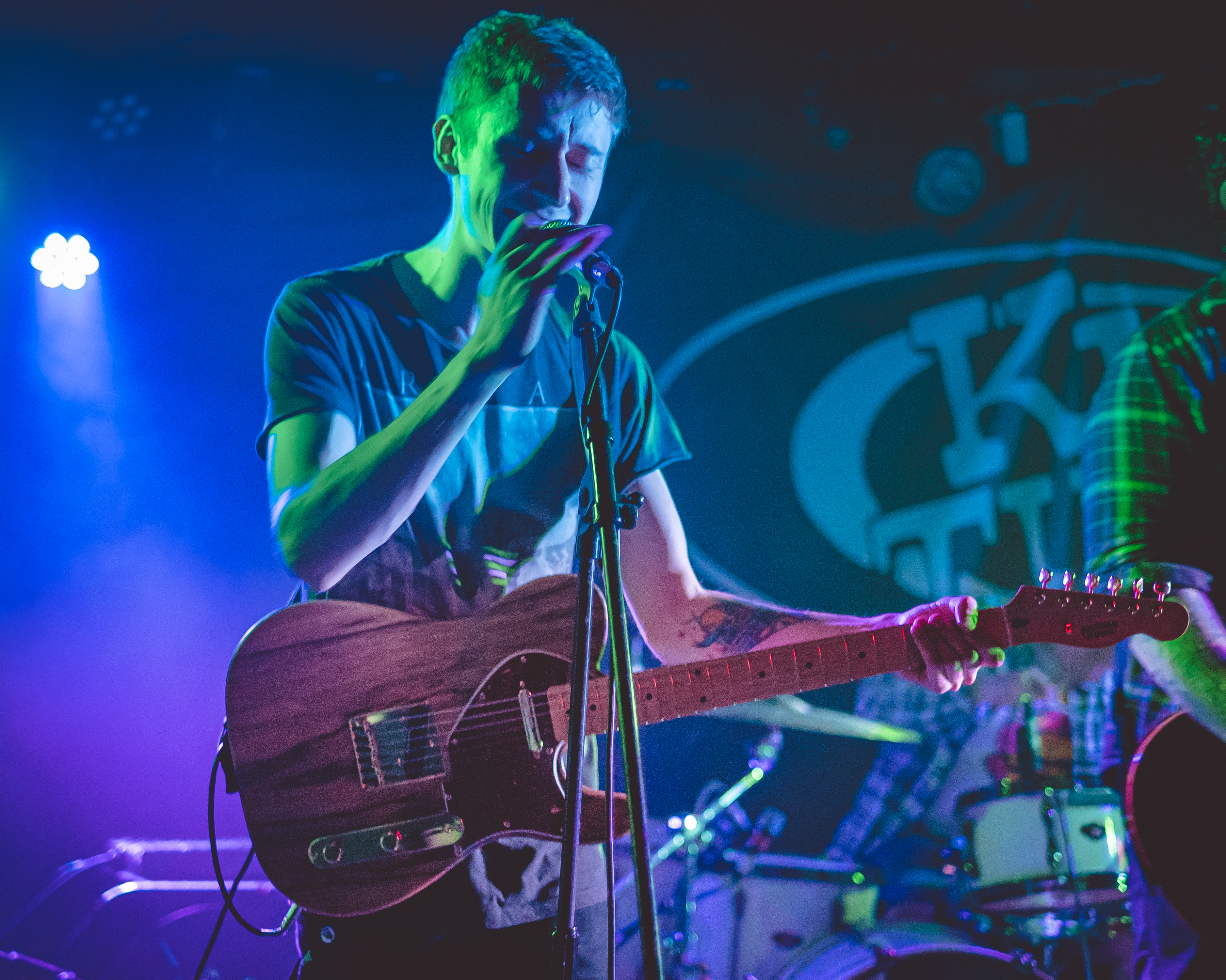 Tristan Dales on stage at King Tut's Wah Wah hut playing the Chuncaster custom t-style guitar.